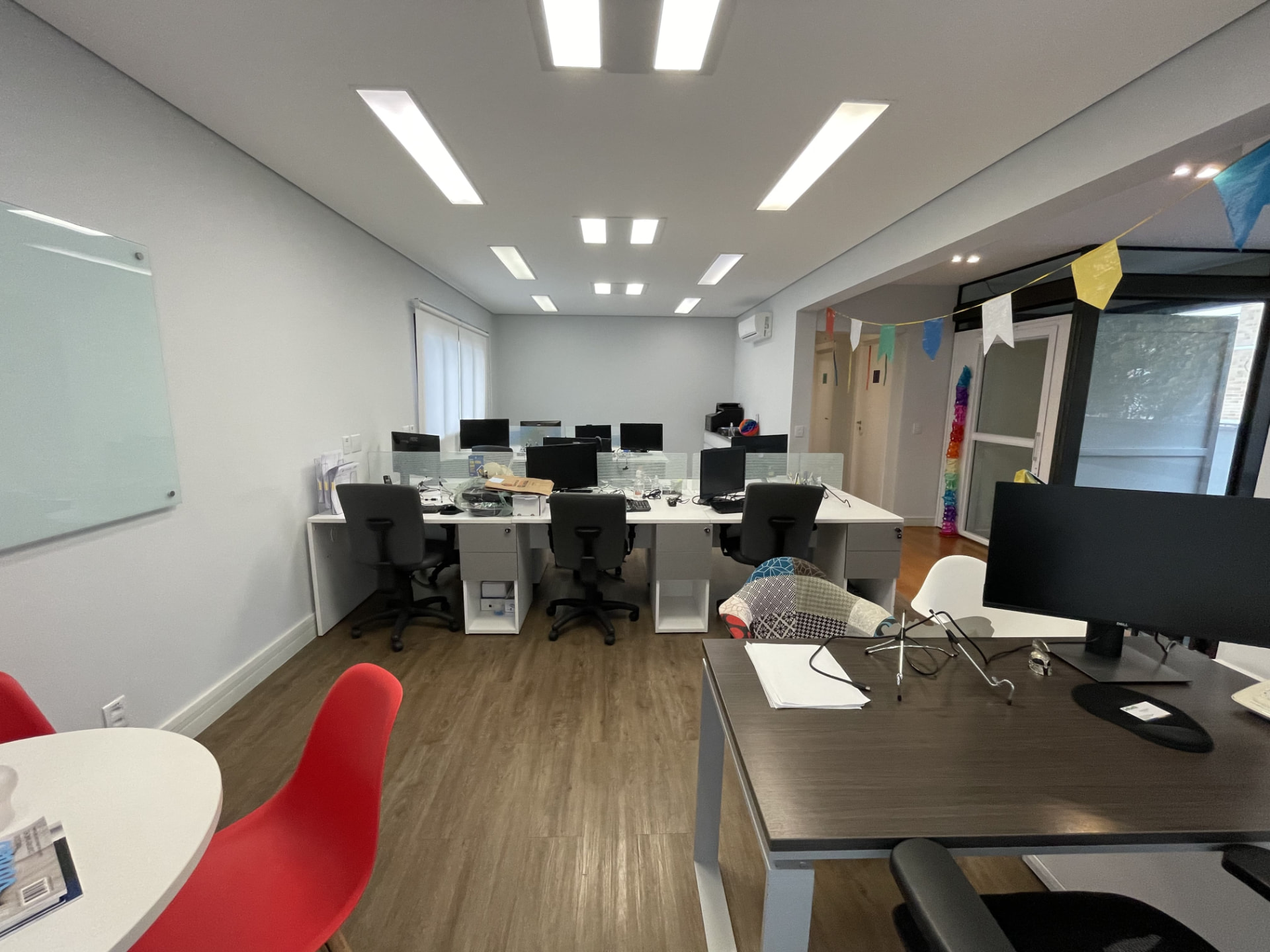 Fotografia 6 do projeto Projeto de Arquitetura Corporativo Escritório Moderno - Pricefy