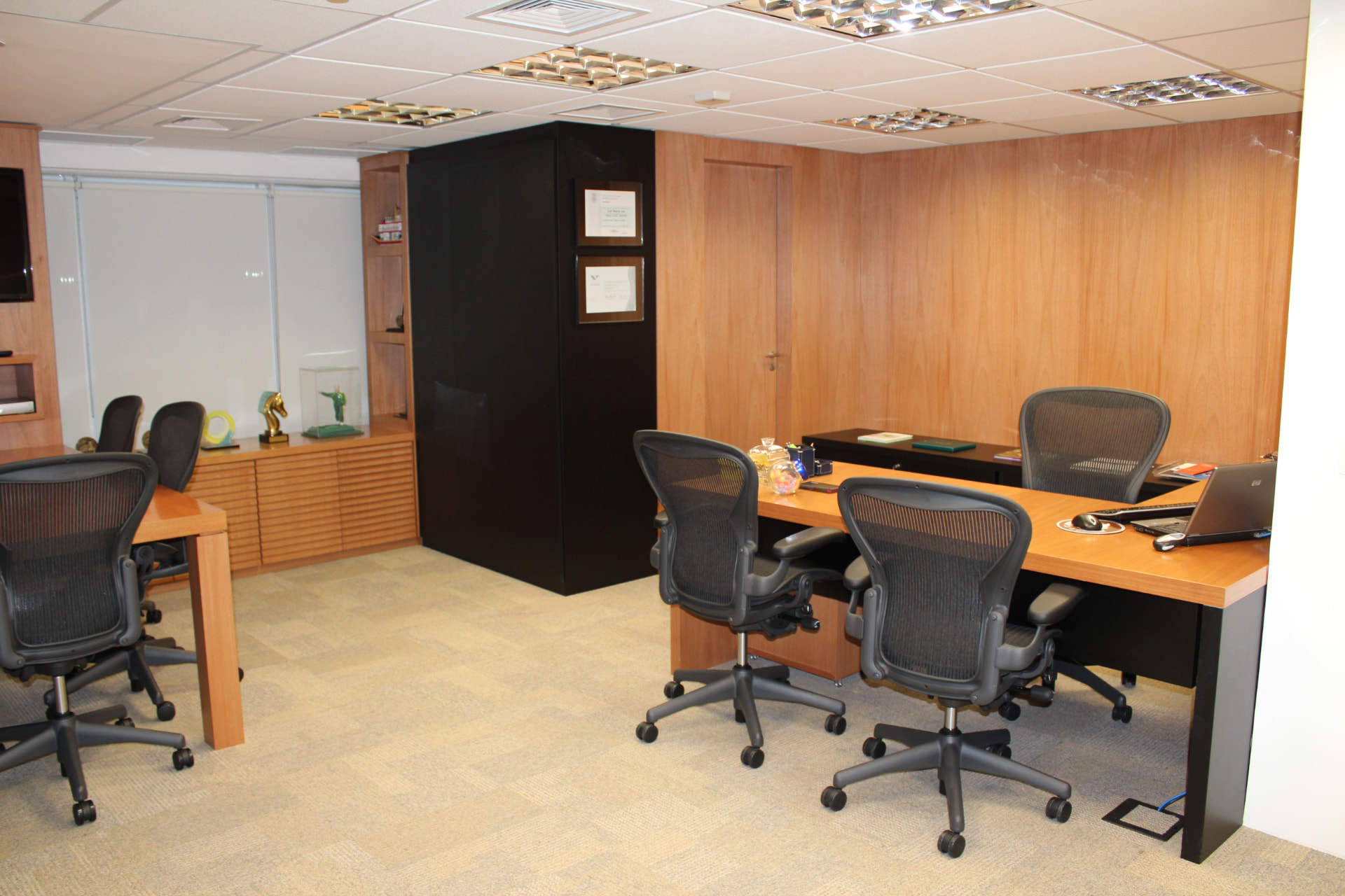 Fotografia 5 do projeto Projeto de Arquitetura Corporativo Escritório Diretoria - Seguros Unimed