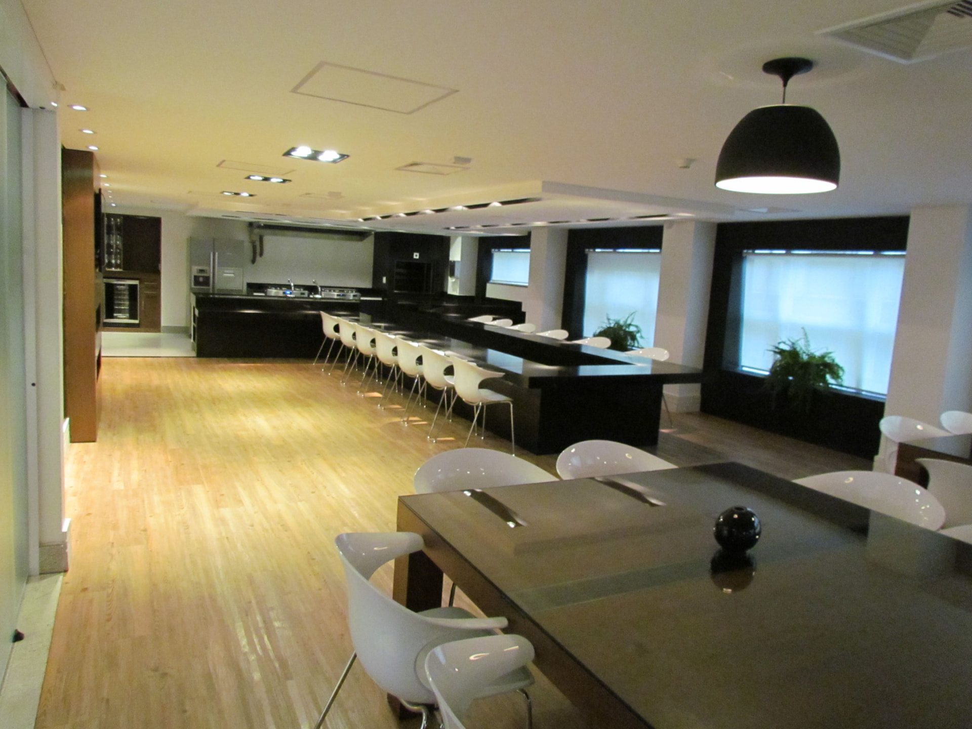 Fotografia 6 do projeto Projeto de Arquitetura Corporativo Espaço Gourmet - Seguros Unimed